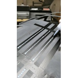 Modellbau Nieten hergestellt mit Easy Scale Nietenband